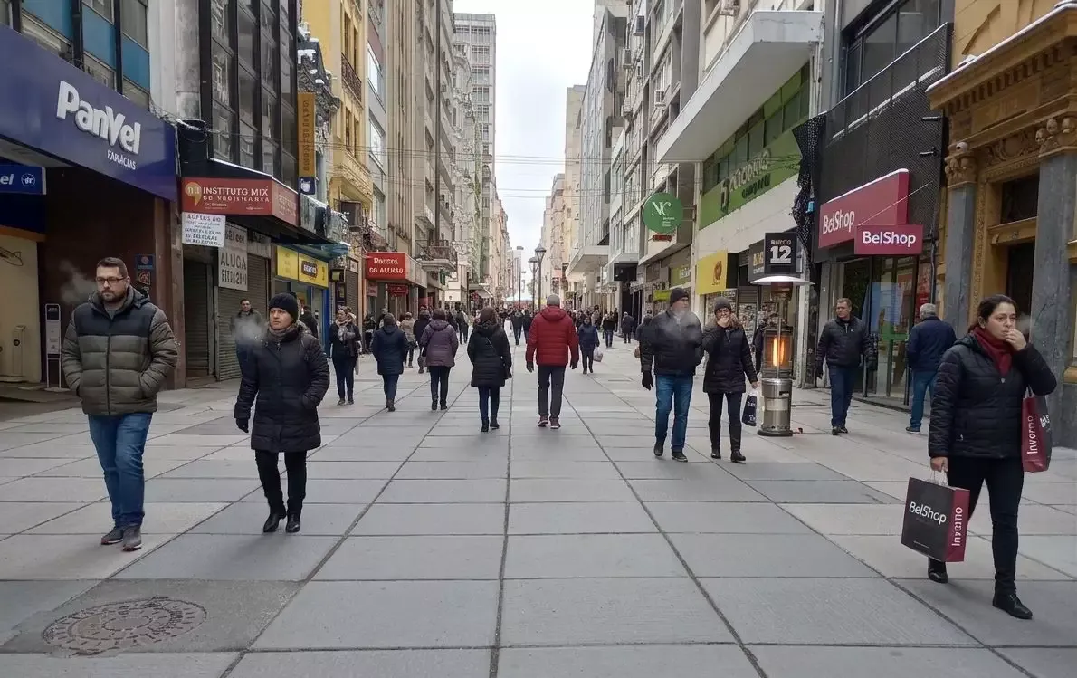 Após temporais e vendavais, onda de frio traz temperaturas negativas e geada de volta ao RS