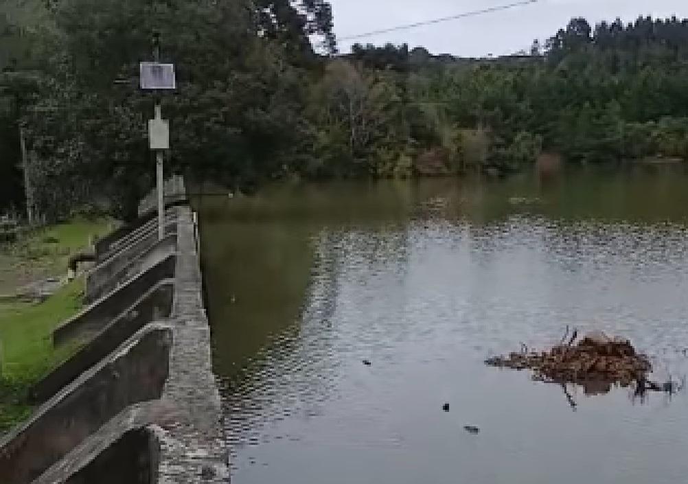 Nível do reservatório de barragem com risco de rompimento na Serra Gaúcha diminui