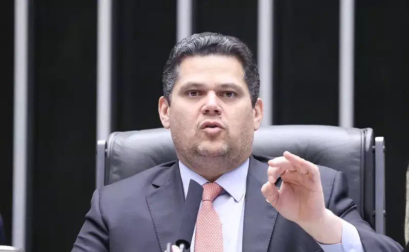 Presidente do Senado sobre Supremo ser alvo de mais de 100 pedidos de impeachment: “Não é normal”