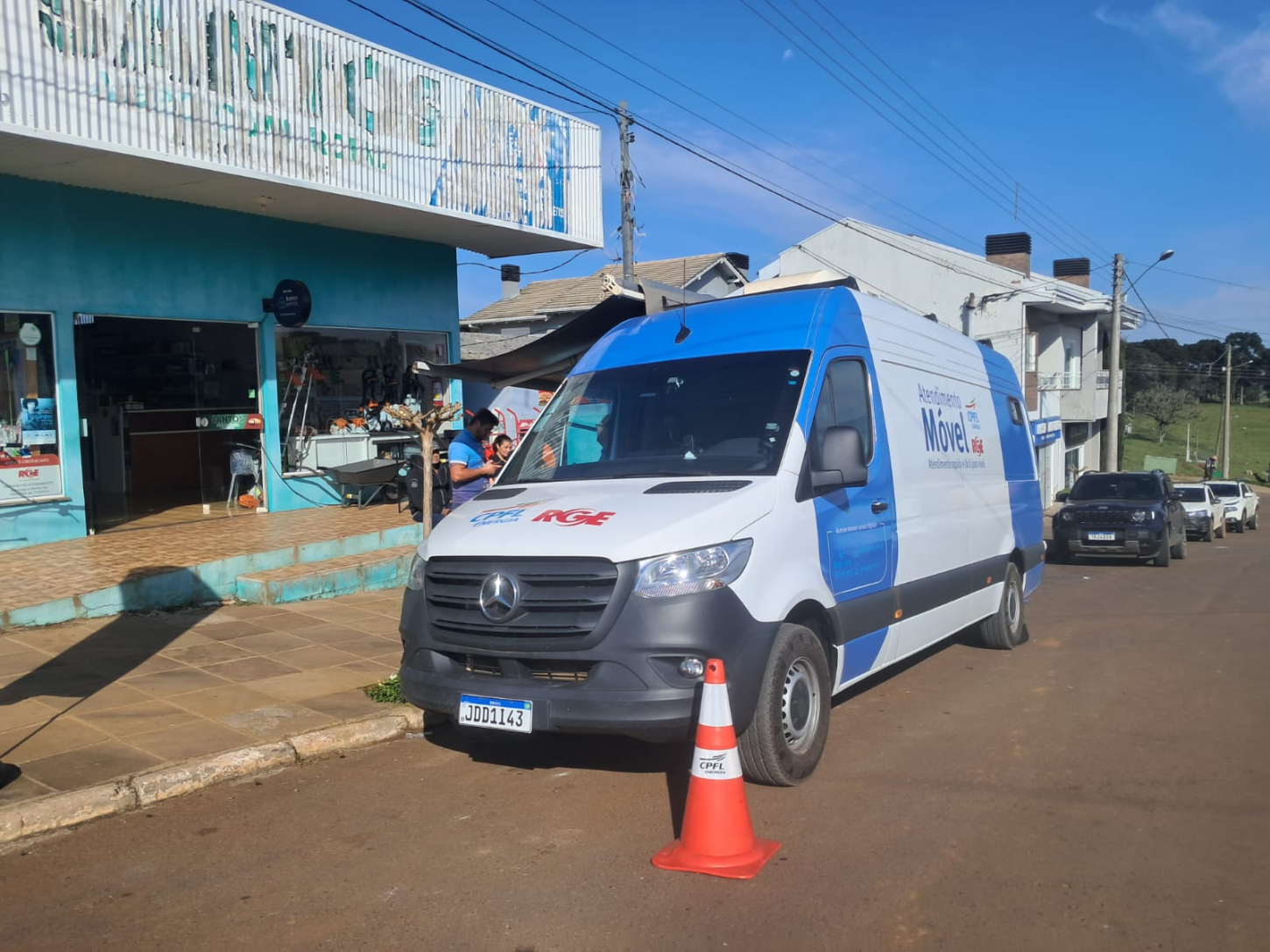 UNIDADE MÓVEL DA CPFL/RGE PRESTA ATENDIMENTO PRESENCIAL EM PINHAL DA SERRA E ESMERALDA NESTA QUARTA-FEIRA