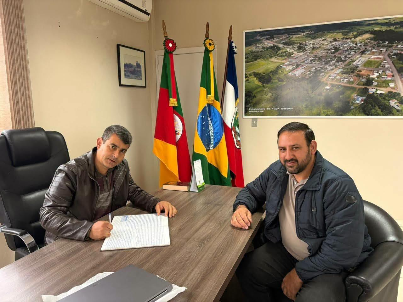 Vice-prefeito assume o Executivo Municipal durante período de férias do prefeito Robito