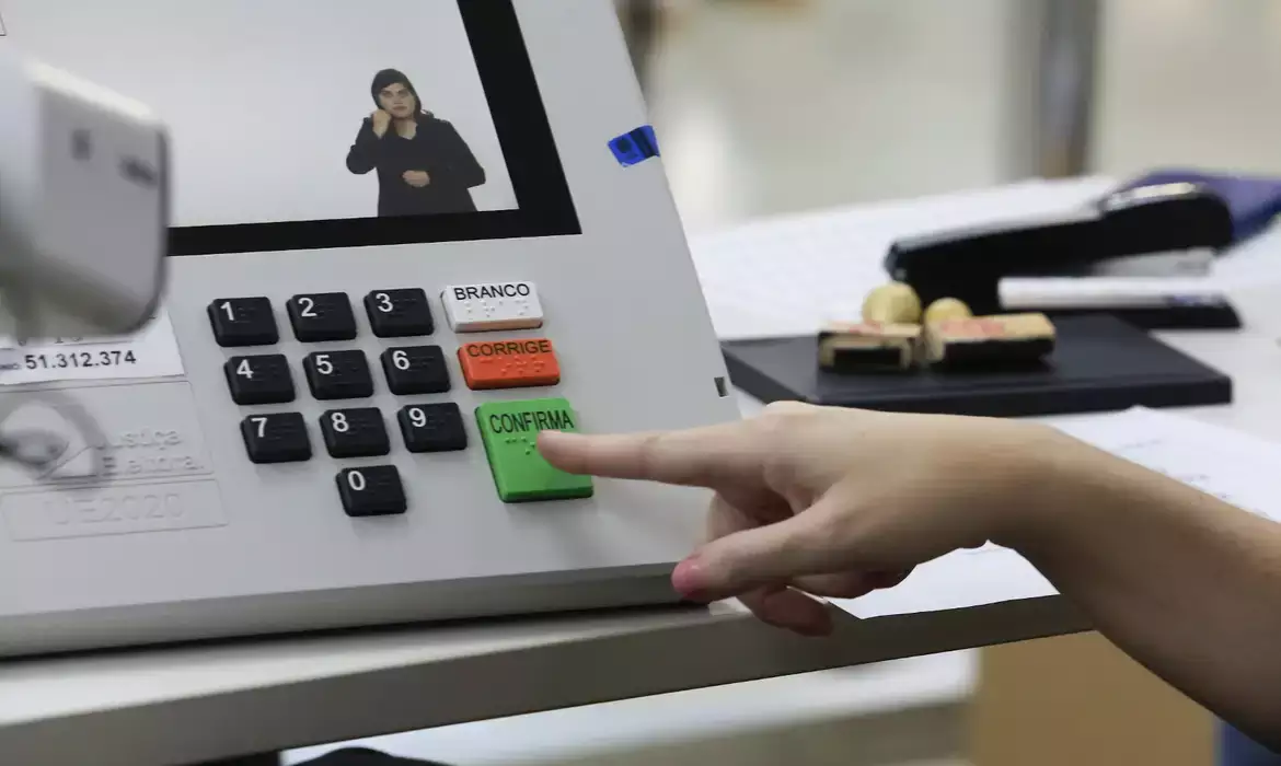 Eleitor que faltou ao primeiro turno pode votar no segundo