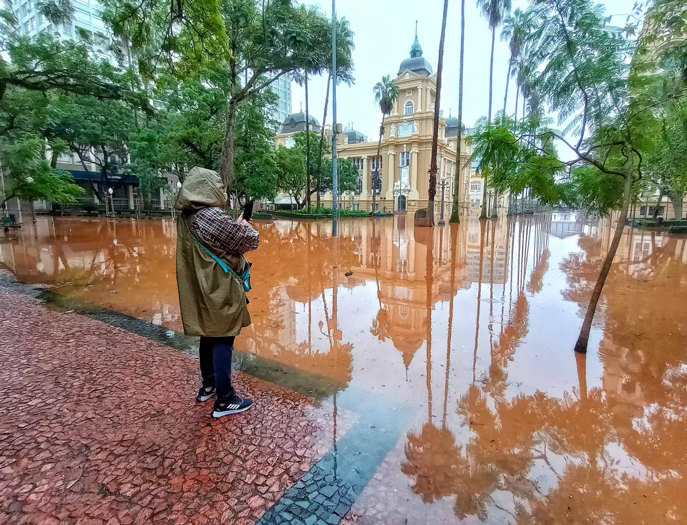 Enchentes de 2024 no RS: Ministério Público Federal quer indenização de R$ 540 milhões pela petroleira Shell