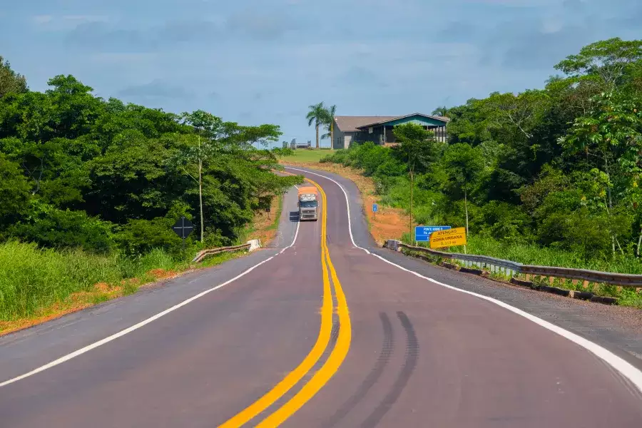 Governo estima metade das rodovias federais brasileiras sob gestão privada em 2030